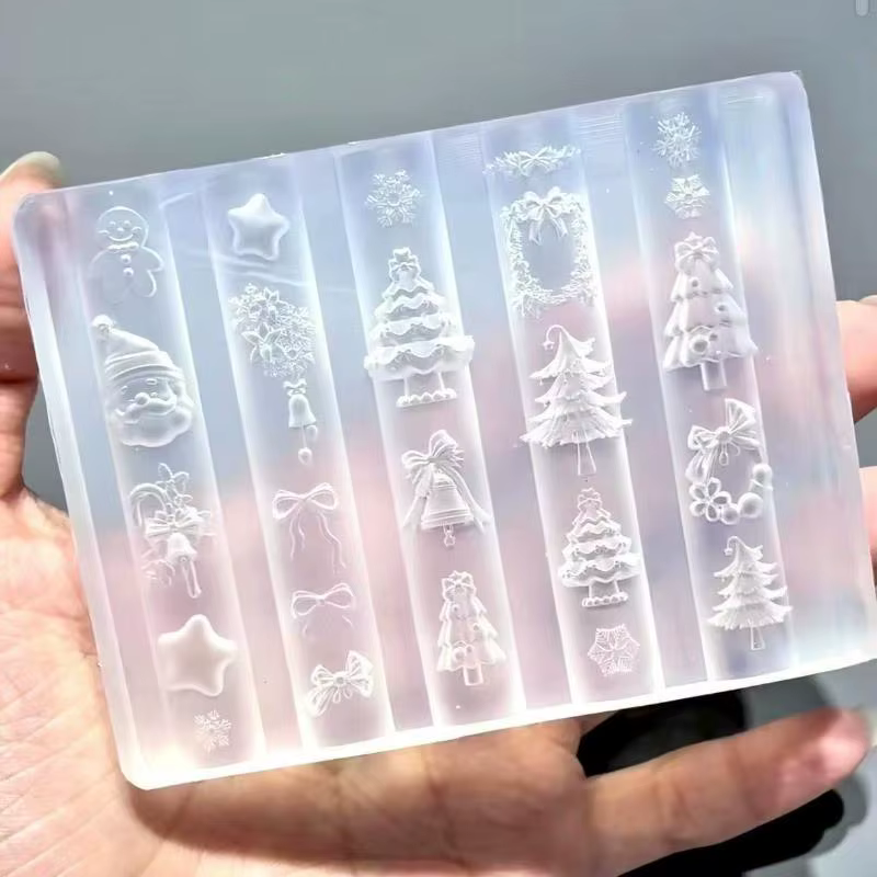 Outil de conception de manucure avec arbre de noël 3D