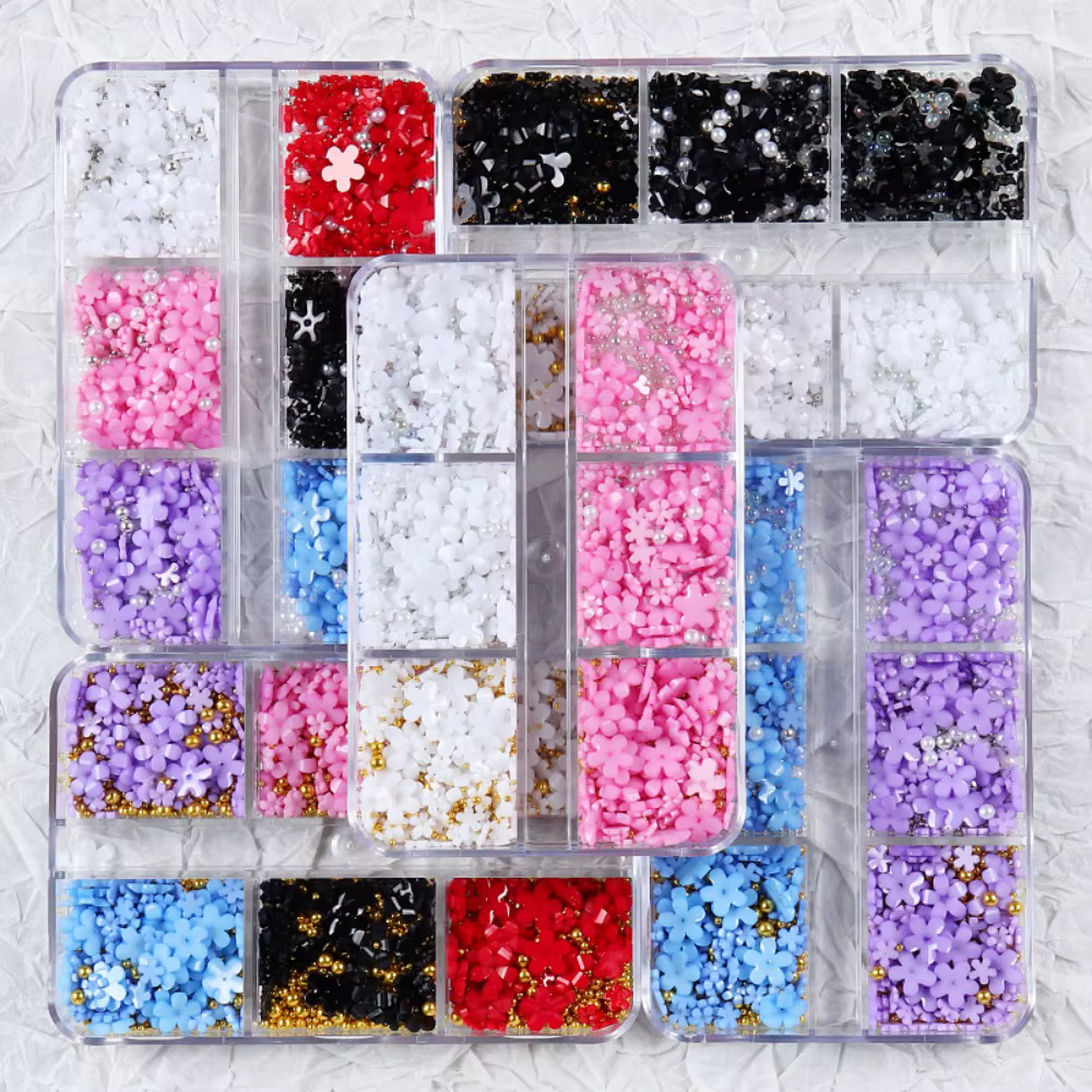 Décoration d'ongles en acrylique motif floral