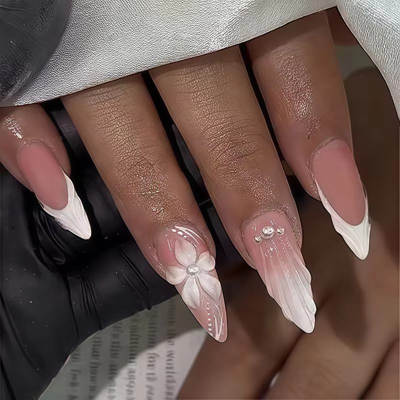 24 faux ongles à presser