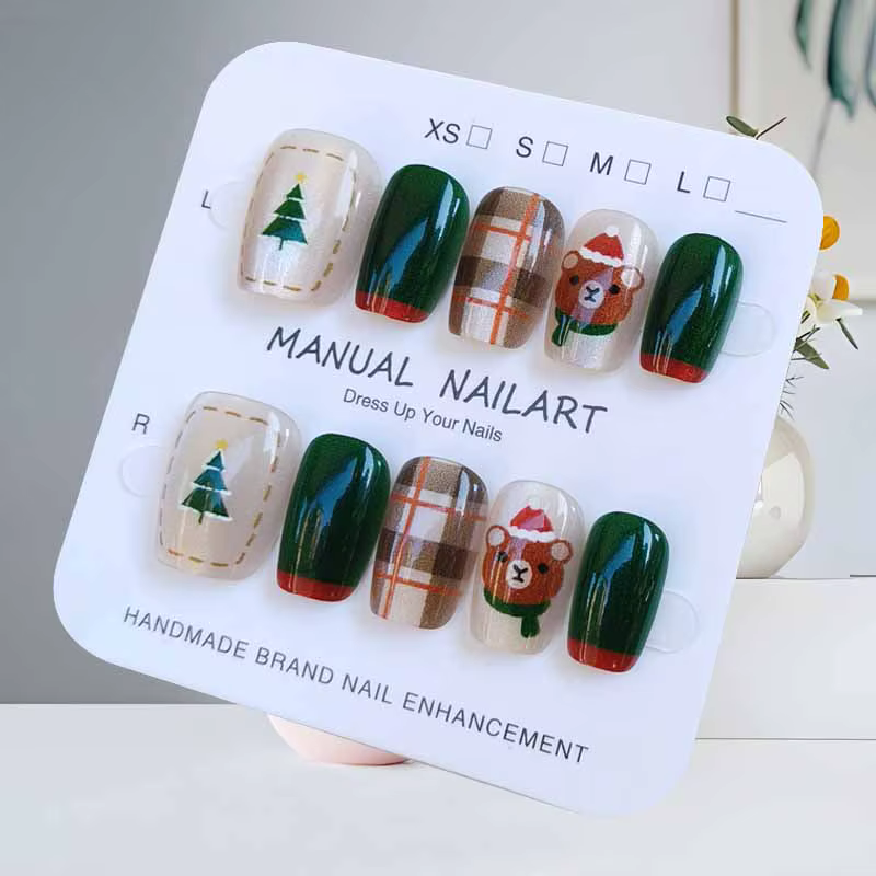 10 pièces noël demi à la main presse sur ongles douce fille arbre