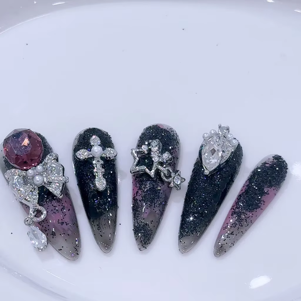 Nail Art fait à la main de luxe N64.Oblivion Dark Spice Girls