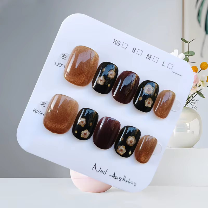 10 pièces Vintage Style français noir et or Floral Nail Art portable autocollant pour ongles presse