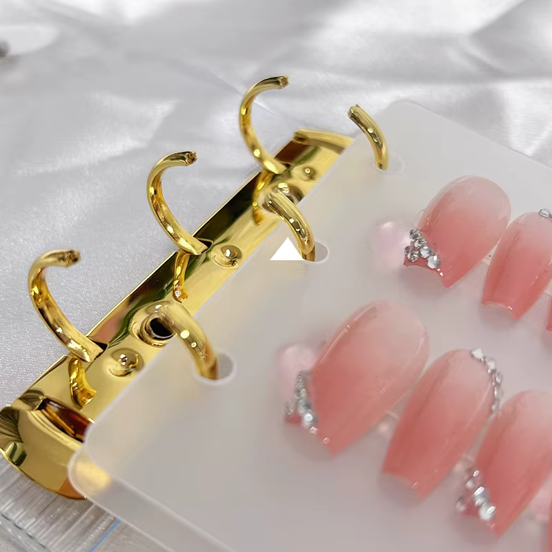 Livre de rangement pour pièces d'art des ongles