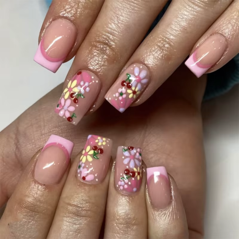 Mignon myrtille peint à la main portable Nail Art jaune français court rond faux ongles détachable fini