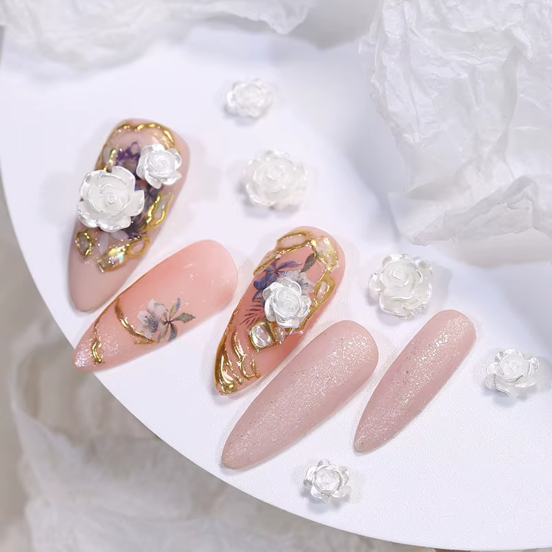50pcs mignon nouvelle résine Mini 3D blanc plaqué Rose ongles strass gemmes paillettes Nail Art bijoux manucure