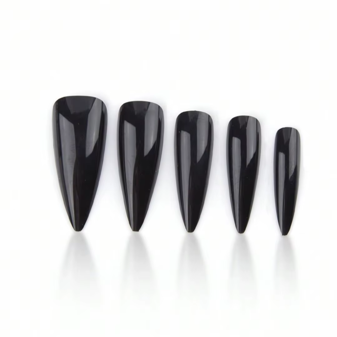 Transformez vos ongles avec 24 pièces Extra Long Stiletto style français moderne classique simple noir couleur unie