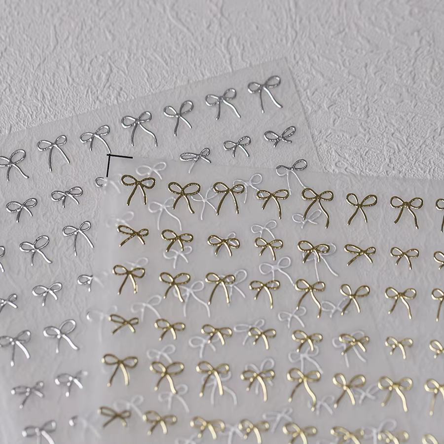 Autocollants 3D Adorables Dorés Argentés Blancs à Nœuds Papillon pour Ongles