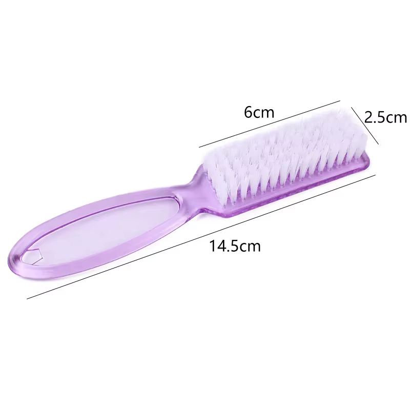 Brosse à ongles longue pour nettoyer les ongles