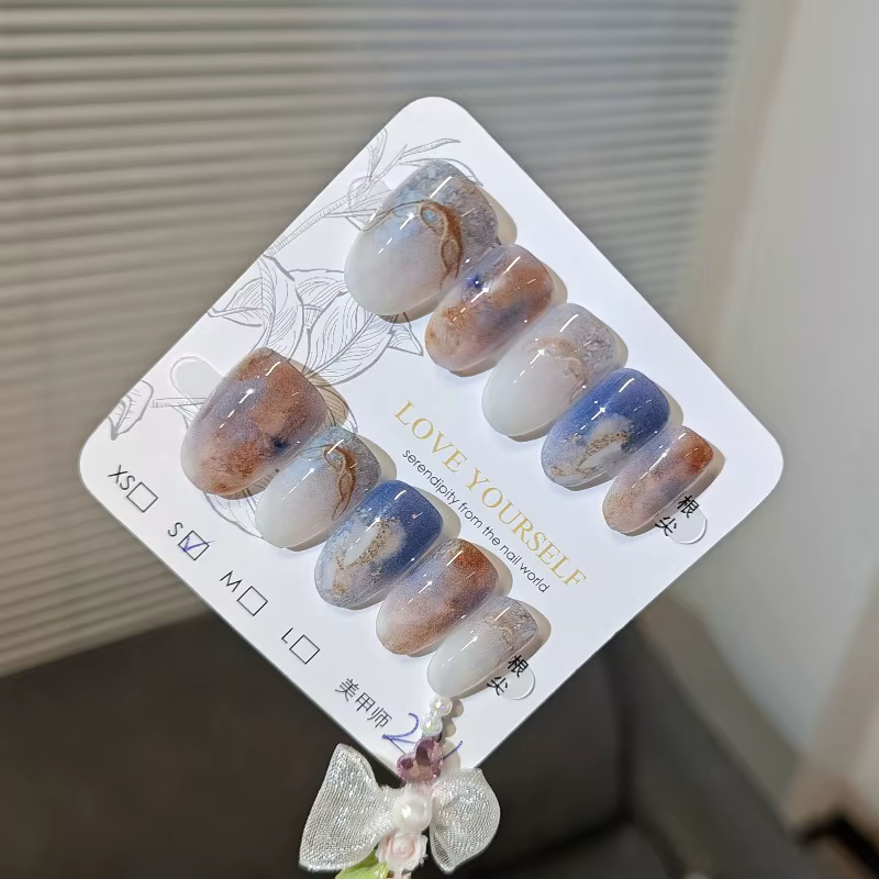 10 faux ongles à presser
