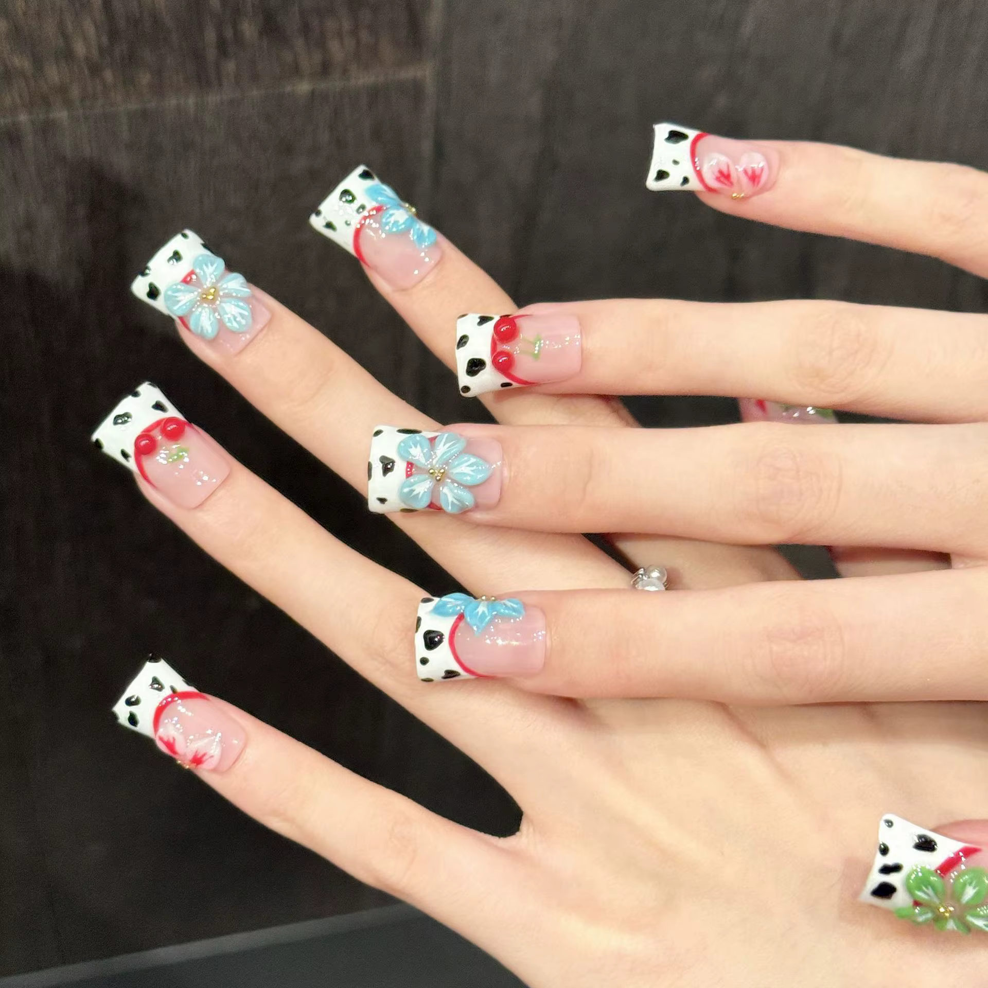 10 pièces d'ongles artificiels pressés à la main