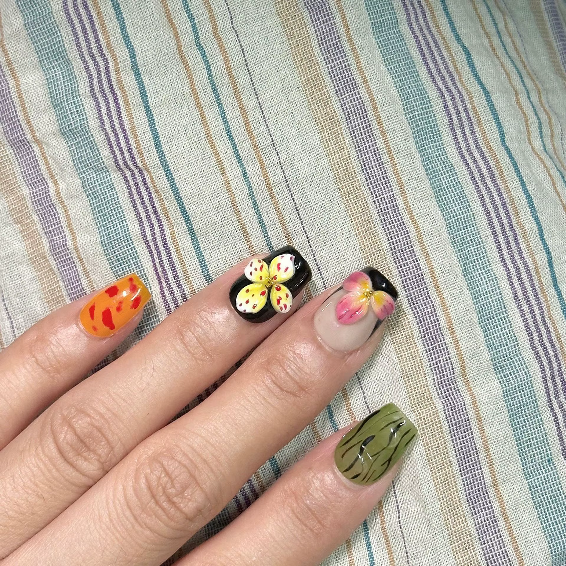 Faux ongles à pression faits à la main