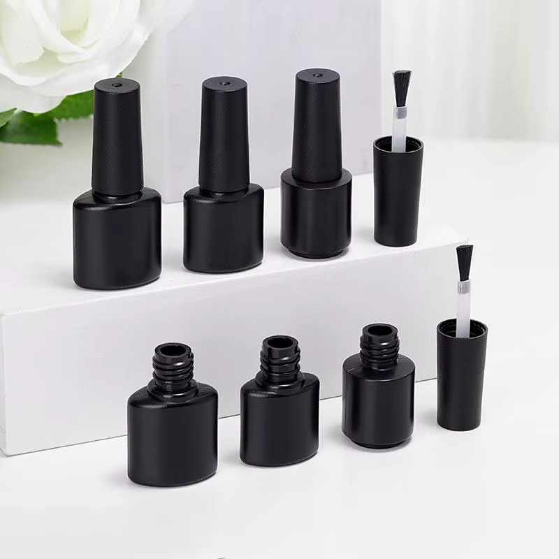 Nouvelles bouteilles de gel pour ongles
