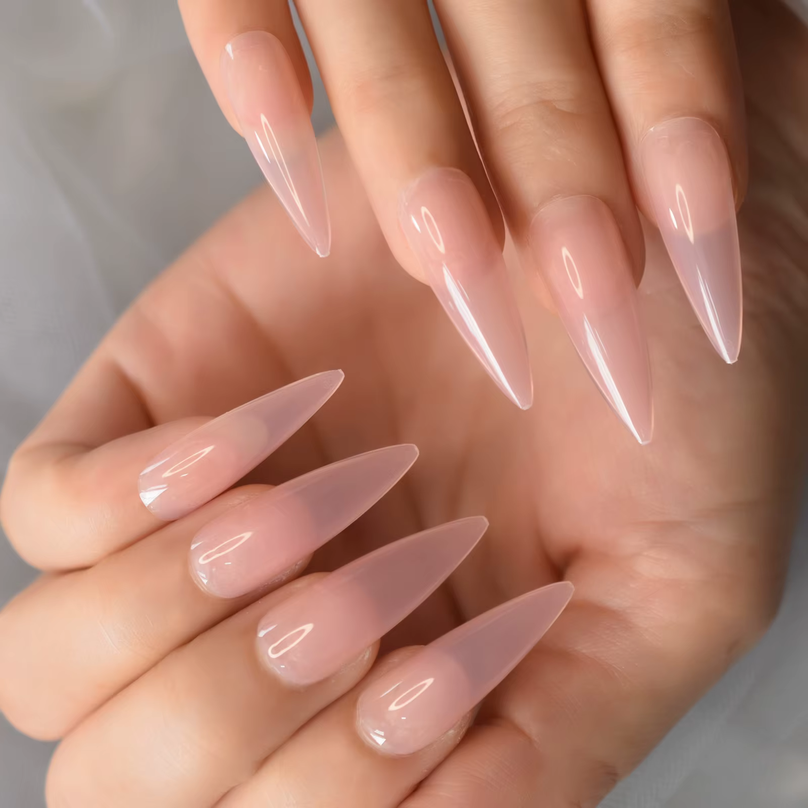 Presse sur faux ongles stiletto longue taille couleurs unies finitions brillantes pour femmes filles art à la main design simple