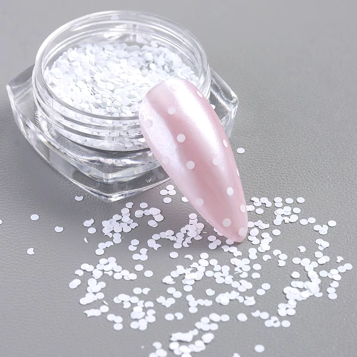 Accessoires de nail art à pois noirs et blancs scintillants