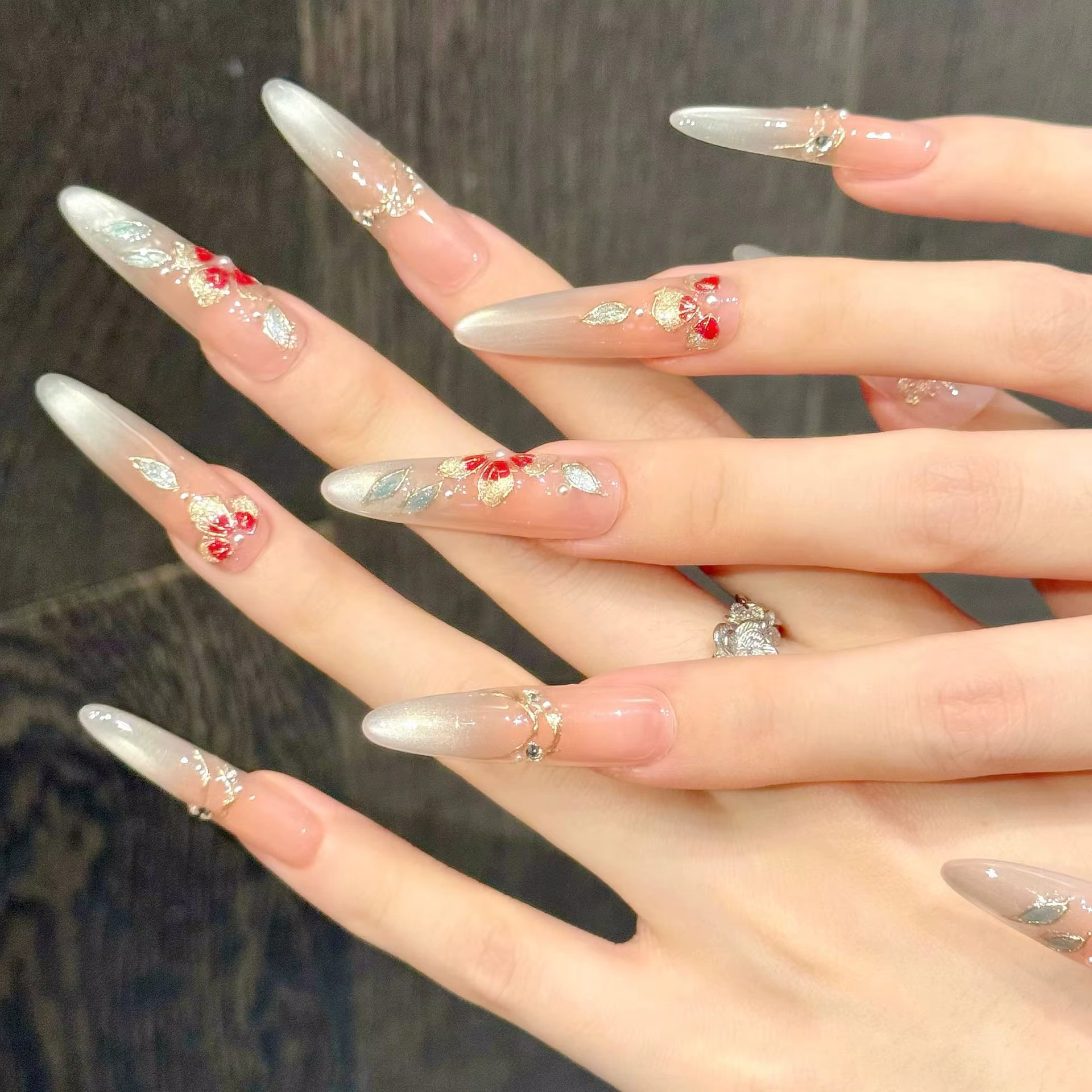 10 pièces Blush amande faux ongles faits à la main peint