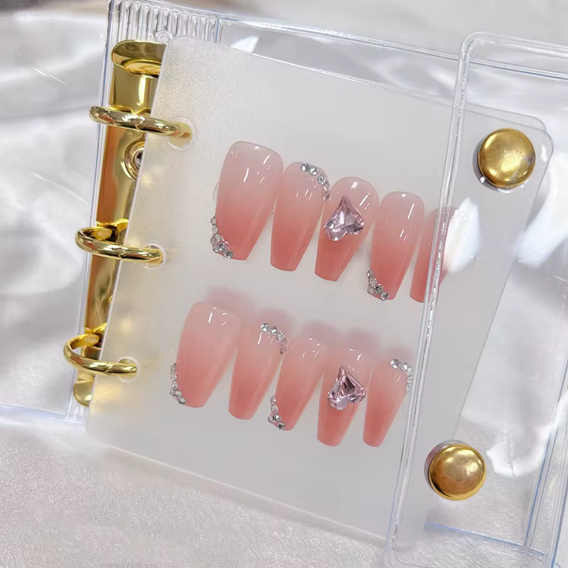 Livre de rangement pour pièces d'art des ongles
