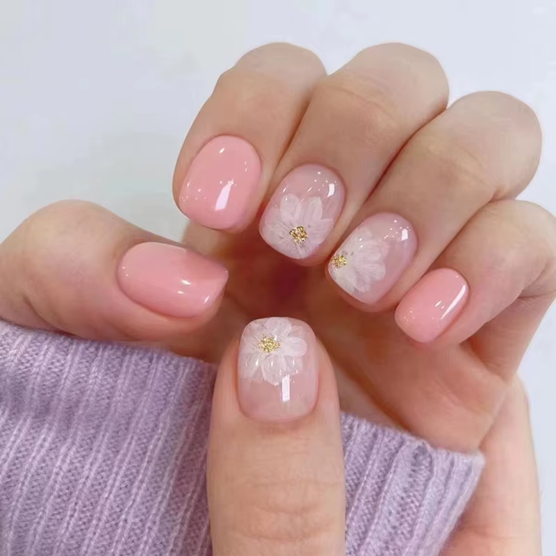 24 ps/lot portant des faux ongles Art tournesol fleur blanchissant à la mode