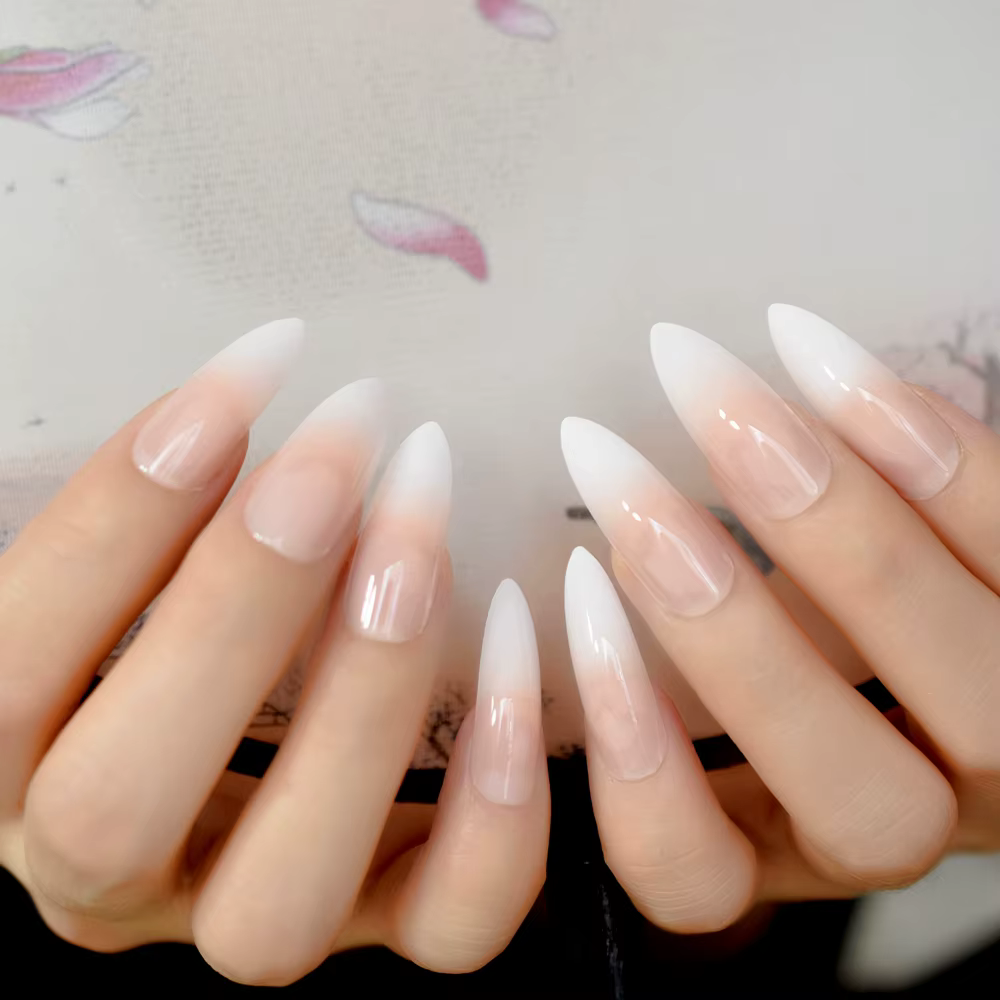 Ongles français extra longs effet ombré