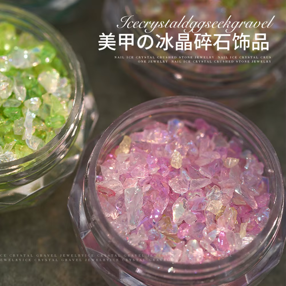 Breloques d'art d'ongle de cristal naturel de diamant