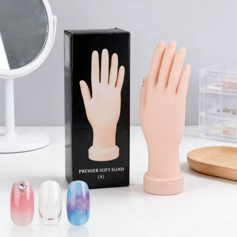 Main d'entraînement pour ongles en acrylique