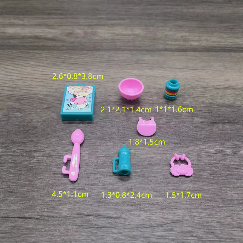 Accessoires Éducatifs Miniatures pour Poupées : Ensemble Complet pour Maison de Poupée avec Évier, Lit, Toilettes, Chaise à Manger et Couverts
