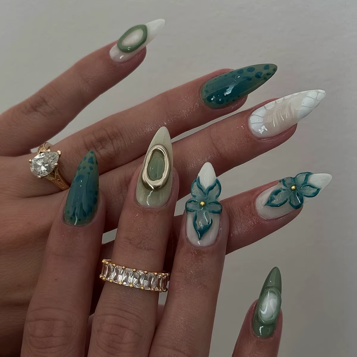 24 pièces/ensemble français amande presse sur ongles fleur rose faux