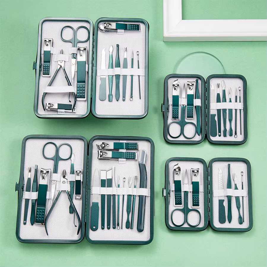 Ensemble de manucure vert 6-18 pièces avec étui en cuir