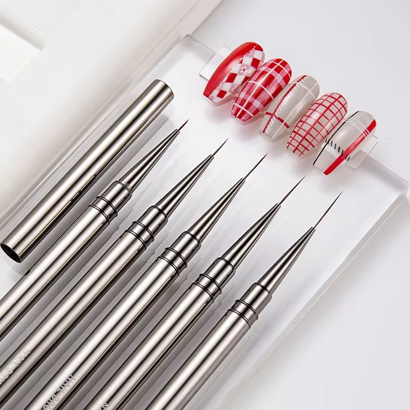 Pinceaux pour revêtement d'ongles
