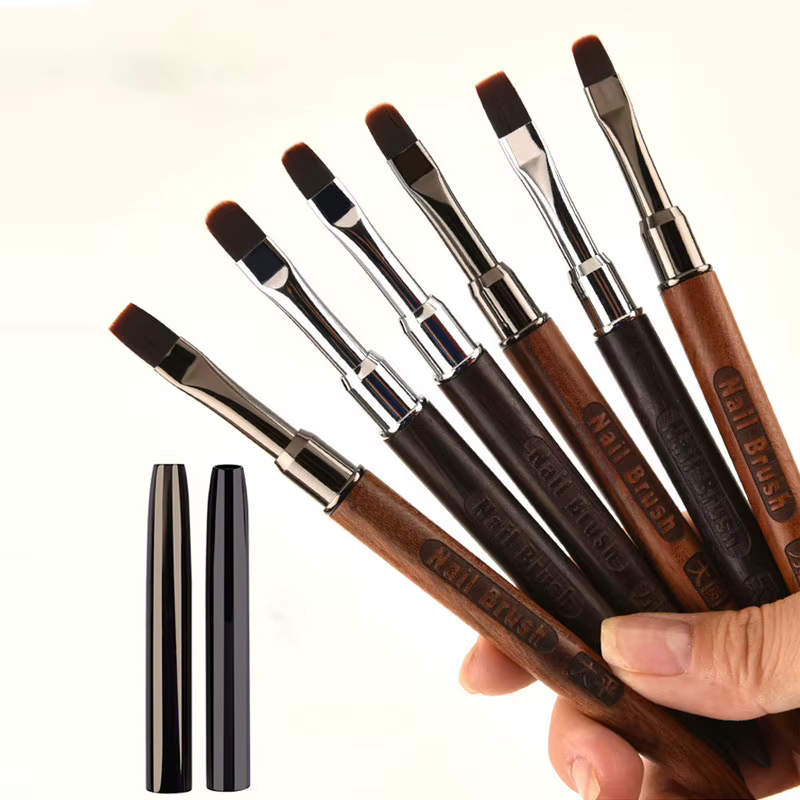 Pinceau à ongles avec manche en bois pour photothérapie