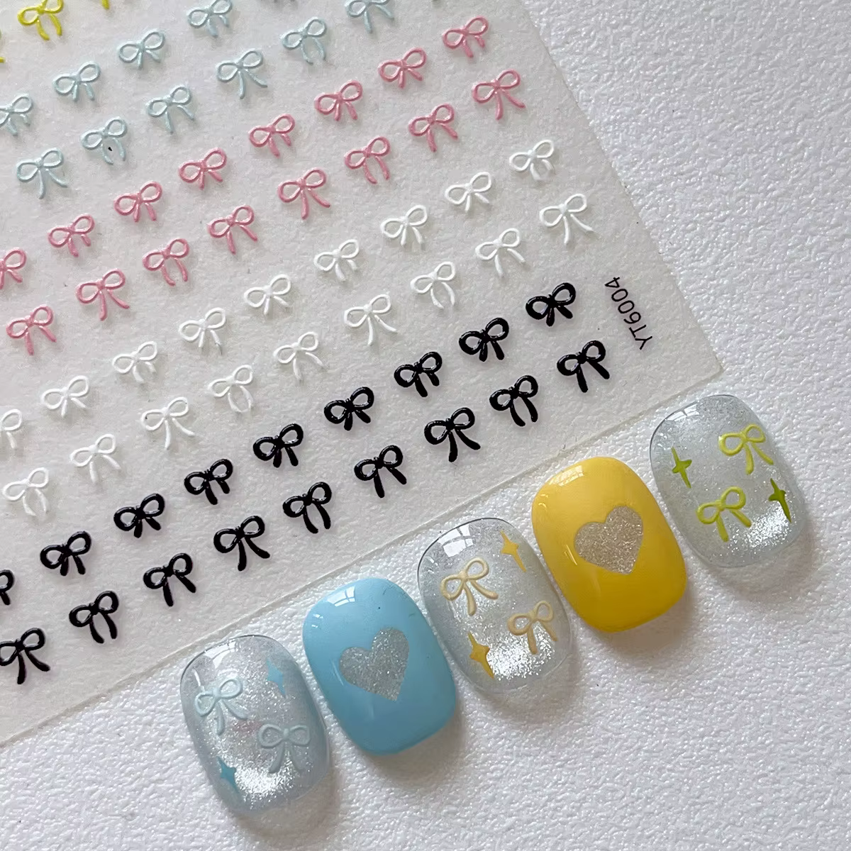 Autocollants pour Nail Art avec nœuds colorés en relief