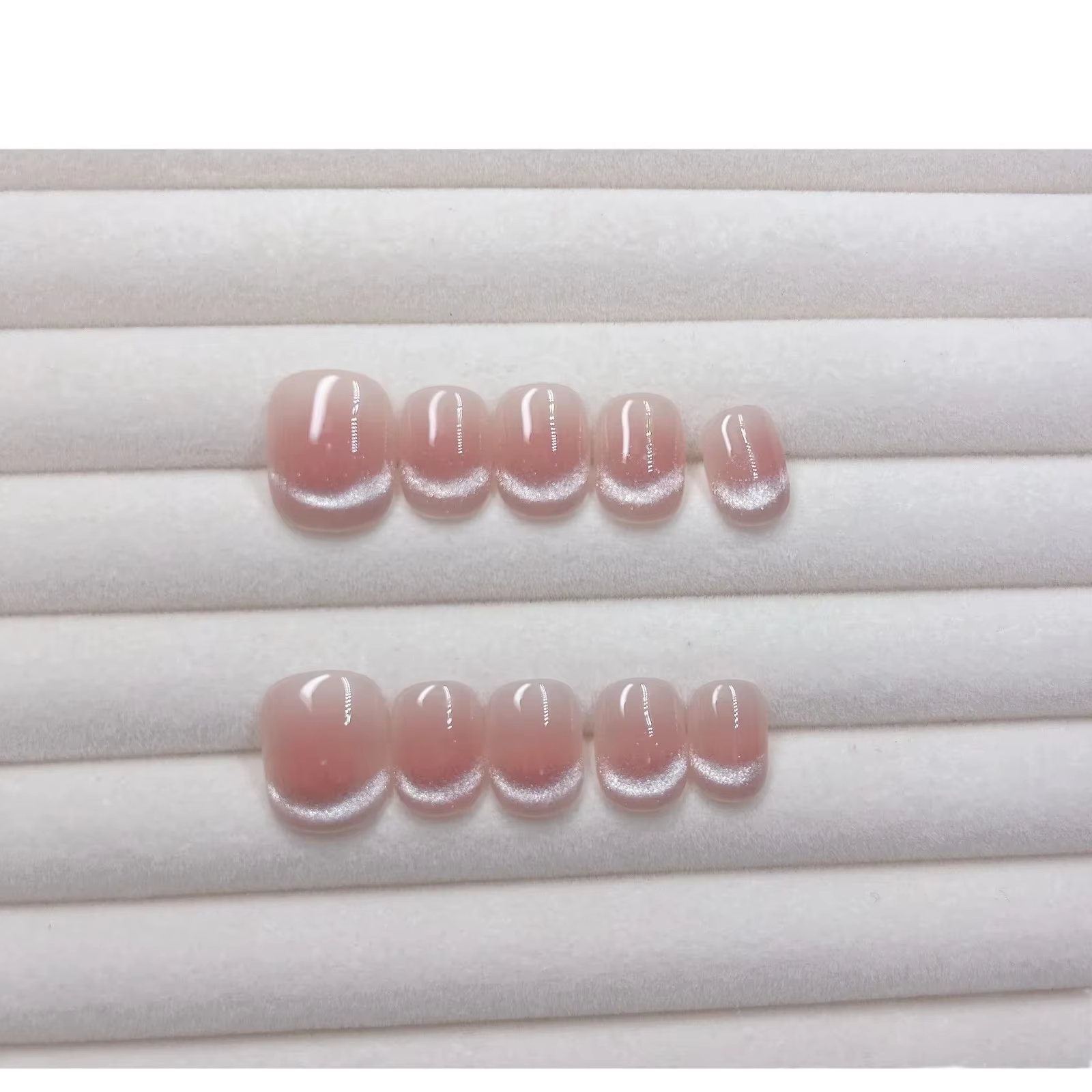 10 pièces ongles portables œil de chat Style rond court éclaircissant pointes d'ongles amovibles Flashy Ins
