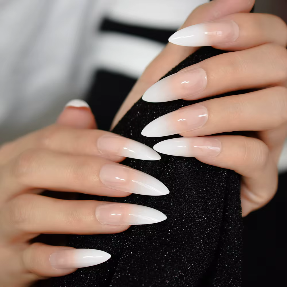 Ongles français extra longs effet ombré