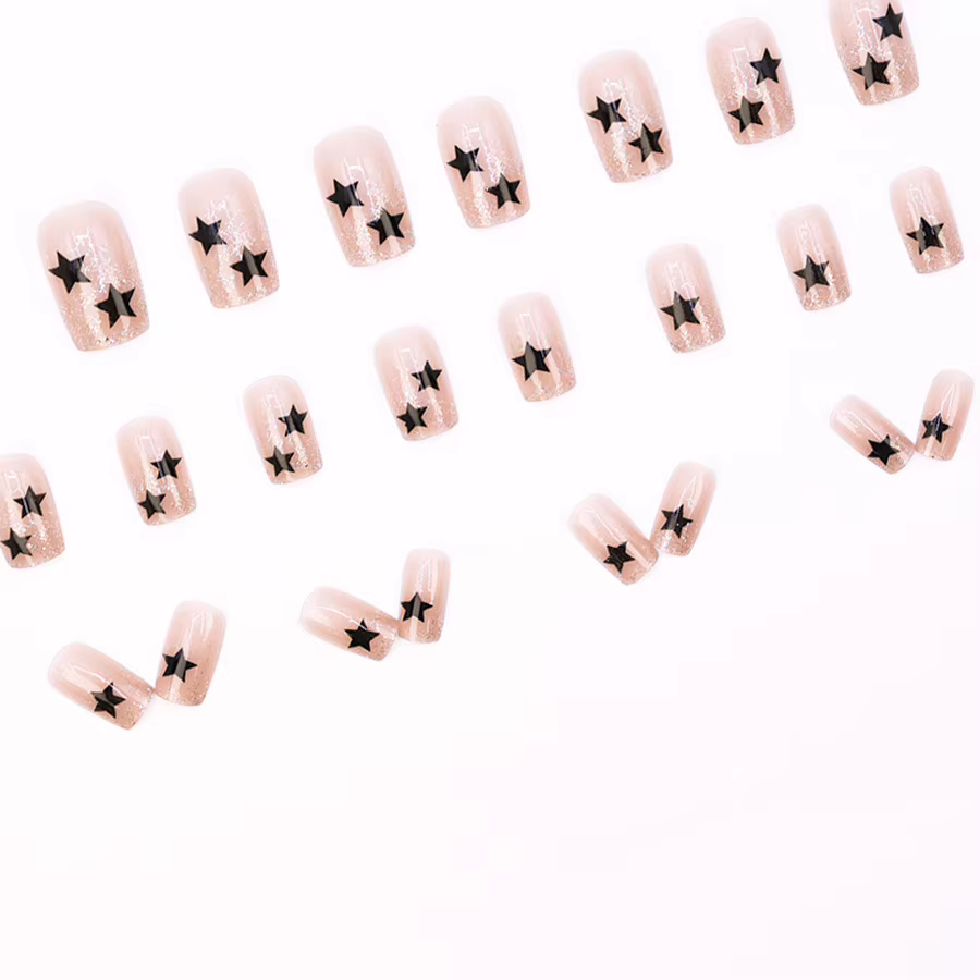 Faux ongles courts pour femmes