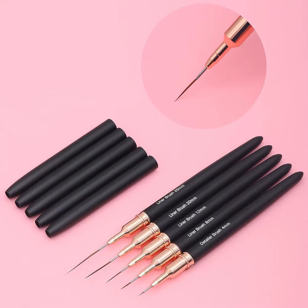 Pinceaux noirs pour Nail Art
