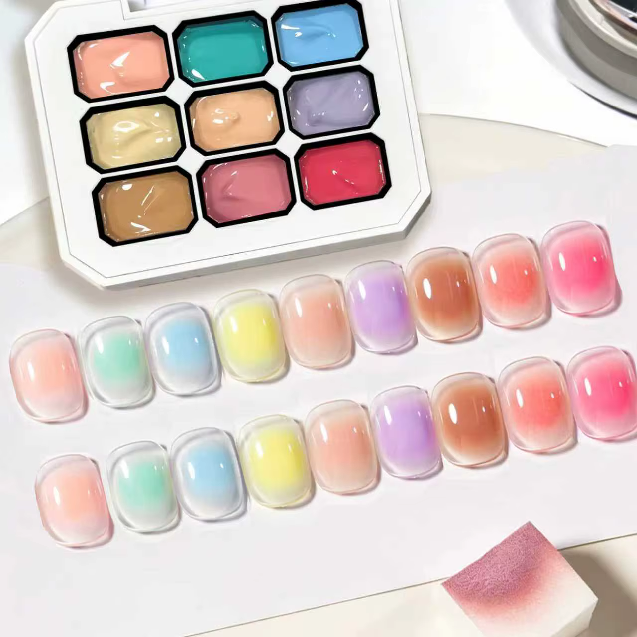 Nouveau vernis gel multifonctionnel 4-en-1 'Pat-on' pour manucures en gel ; Convient aux effets ombrés