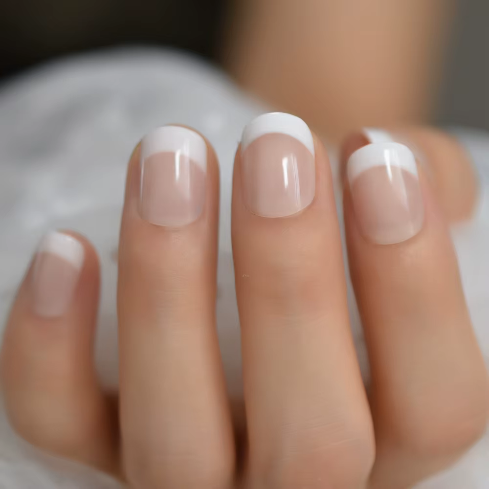 Faux ongles français courts d'été