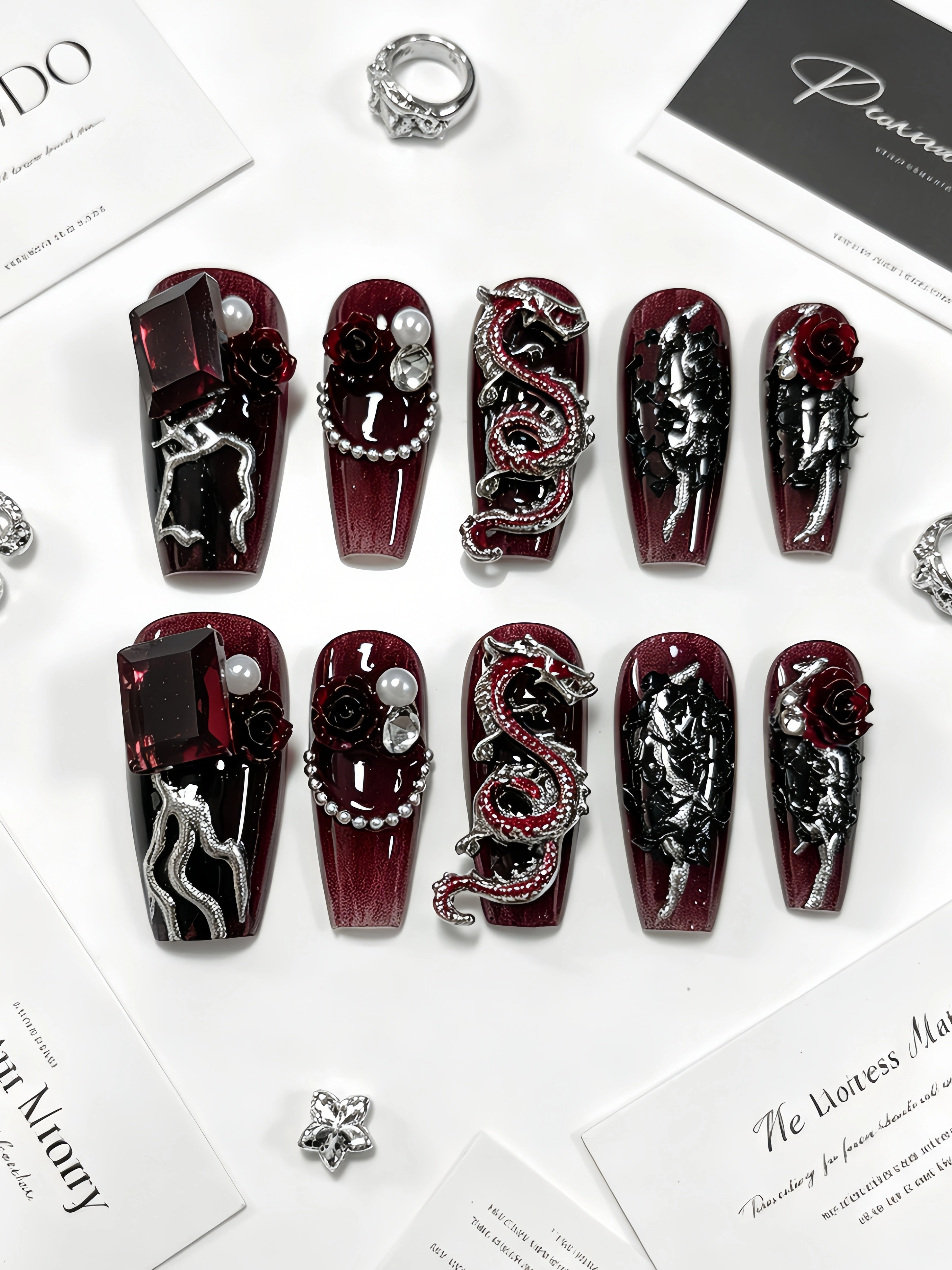10 faux ongles trapézoïdaux de taille moyenne