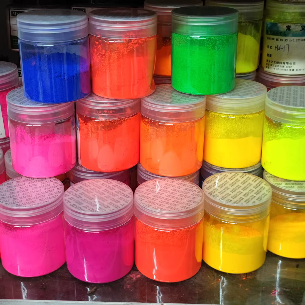 Poudre structurels ente néon pour nail art