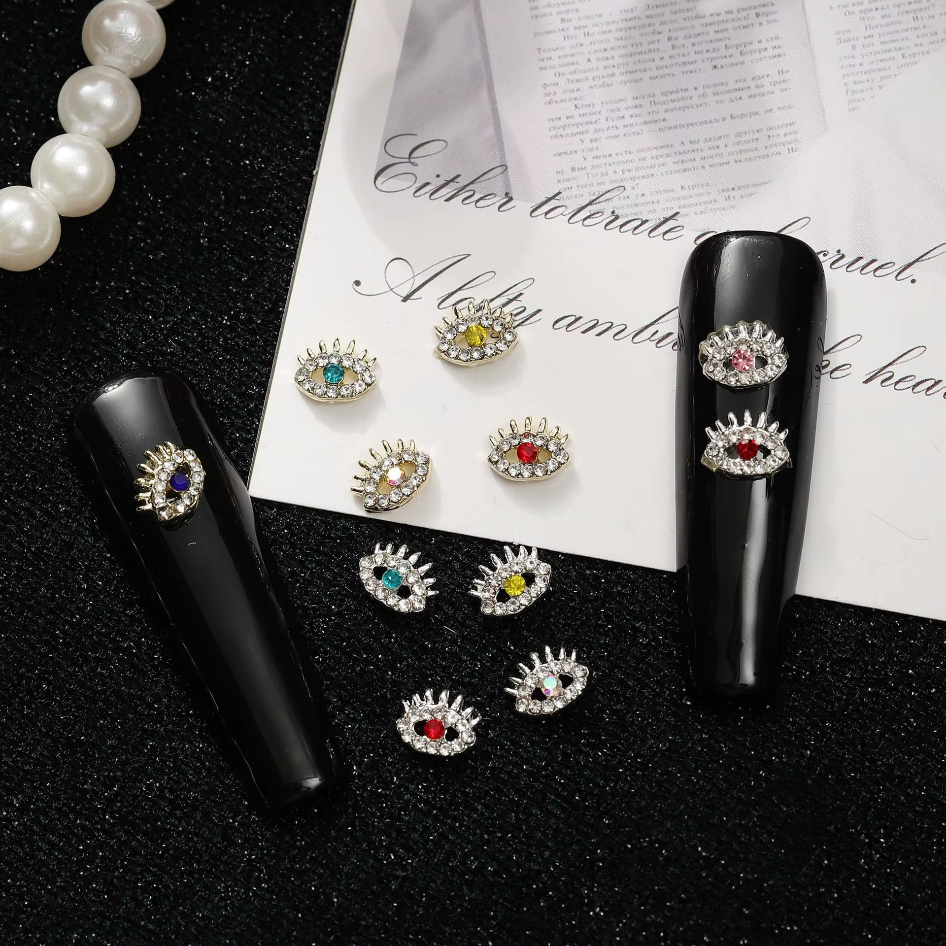 Cabochons de Mauvais Œil en Or pour Décoration d'Ongles