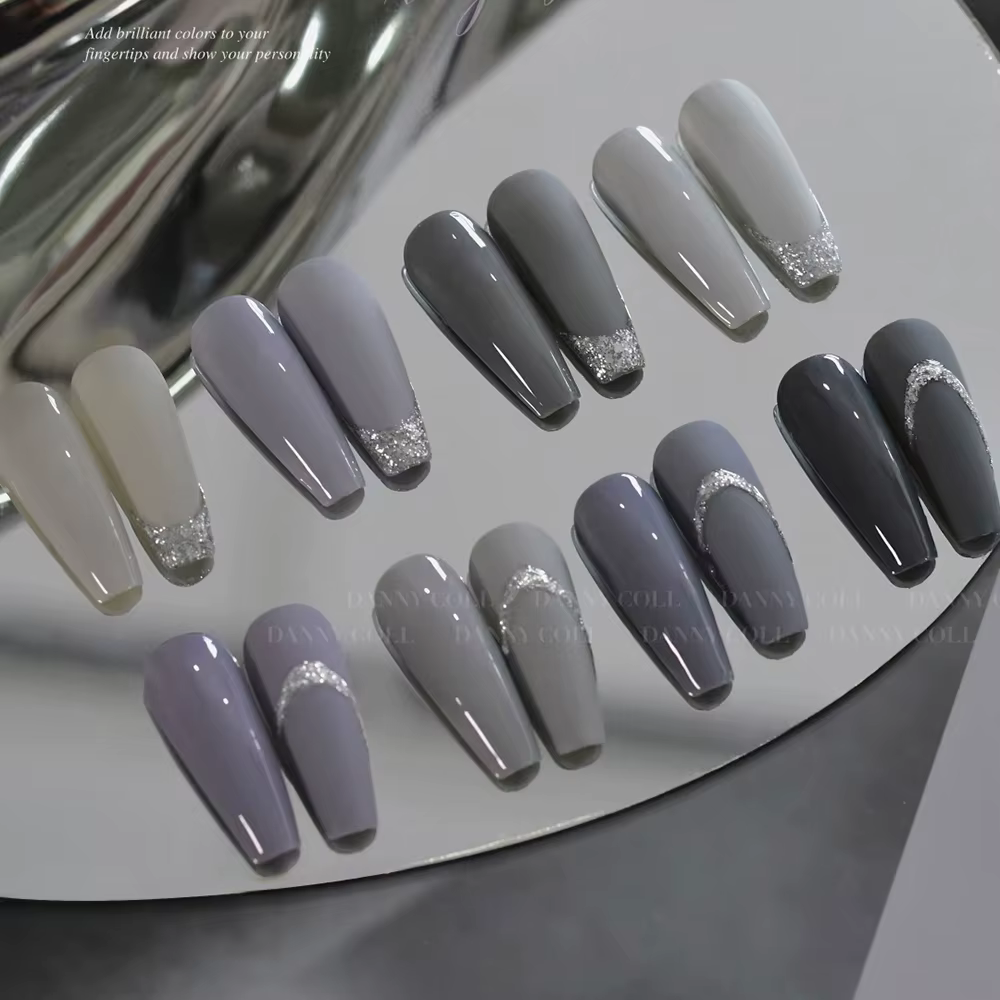 Verhéritage à Ongles Gel Gris avec Carte de Document