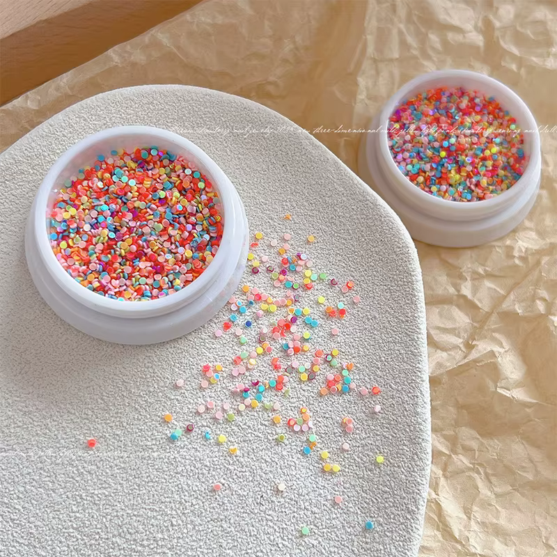 1 boîte de paillettes rondes pour ongles