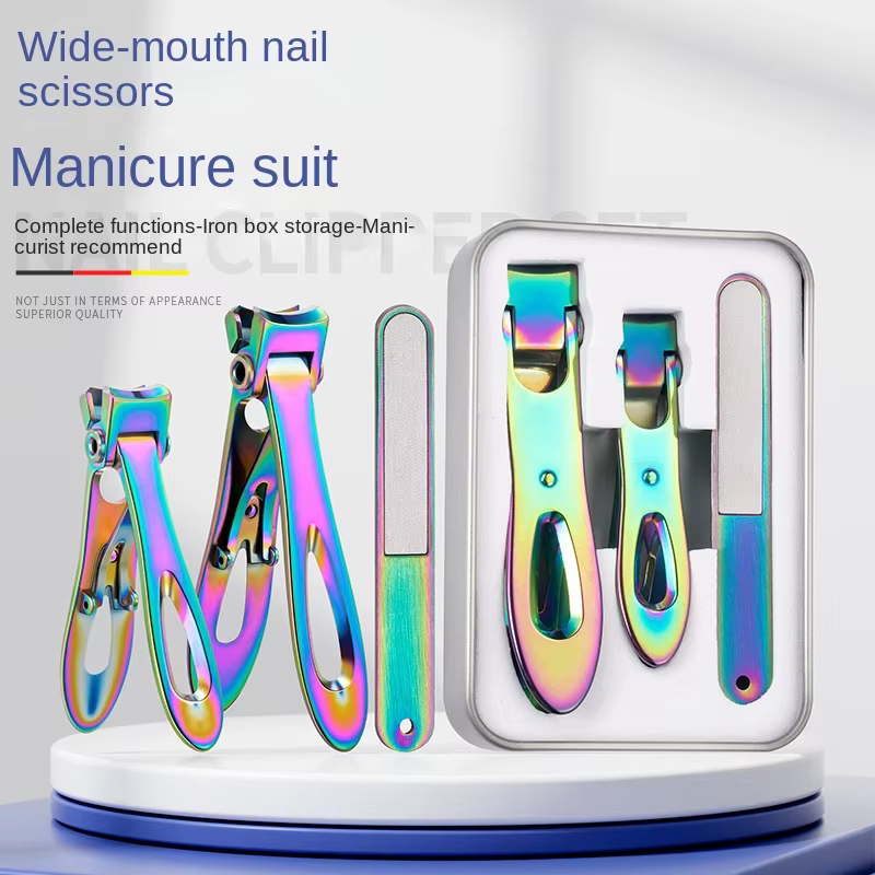 Ensemble d'outils coupe-ongles couleur titane