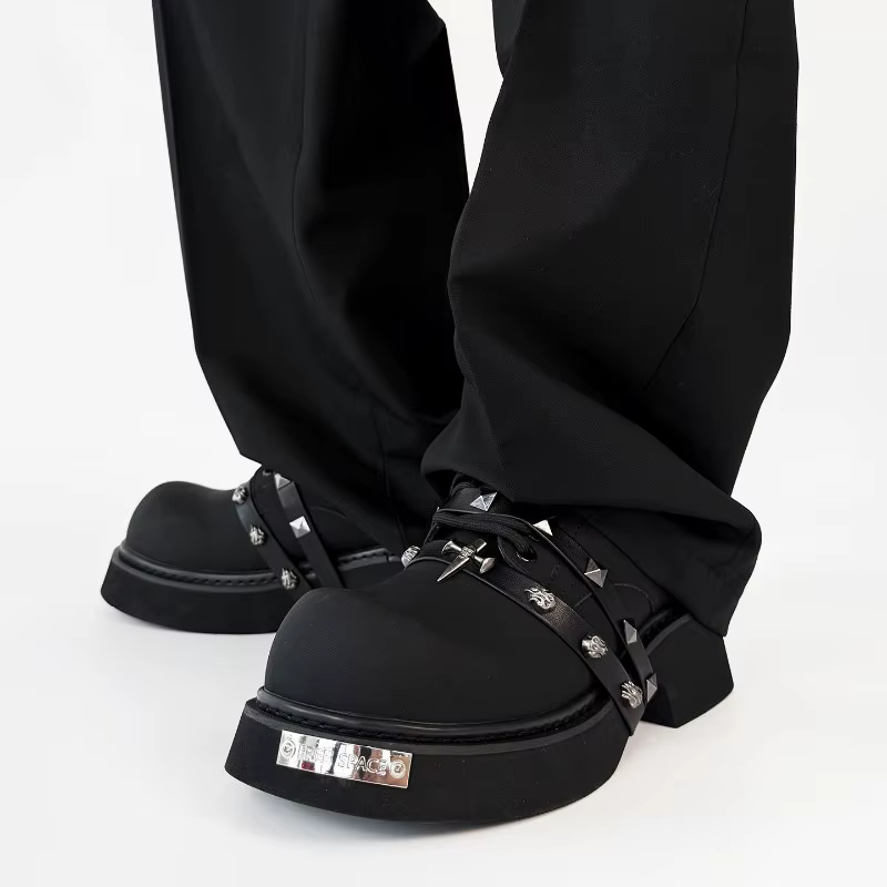 Hommes femmes à semelles épaisses grosse tête rétro Derby chaussures mode haute qualité en cuir chaussures Rivet métal décoration hommes femmes baskets
