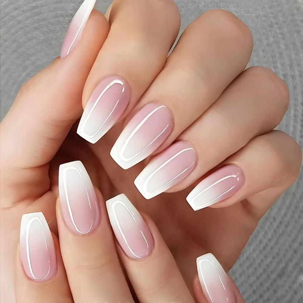 Faux ongles de ballerine française dégradés