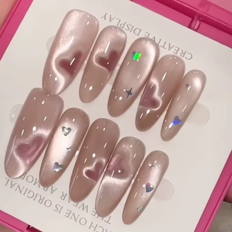 Faux ongles auto-adhésifs faits à la main