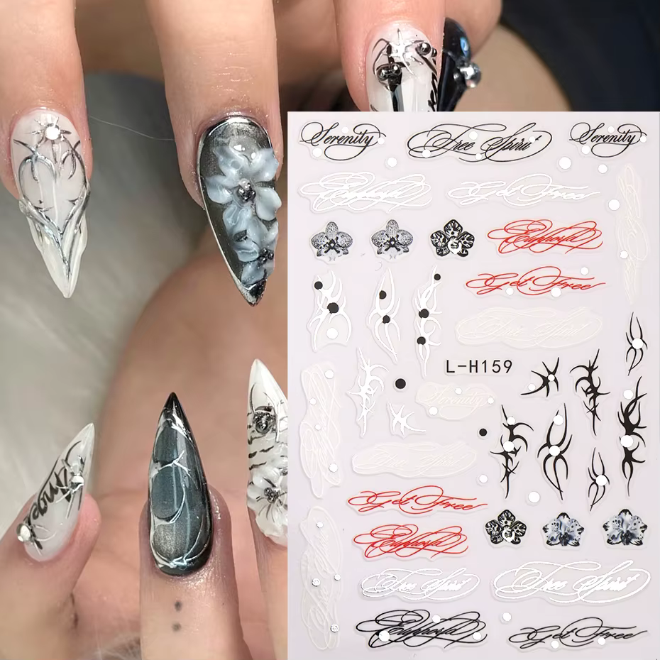 Autocollants pour ongles à motif de lettres italiques