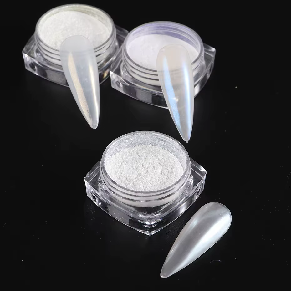 Poudre de paillettes pour ongles blanc nacré effet lune