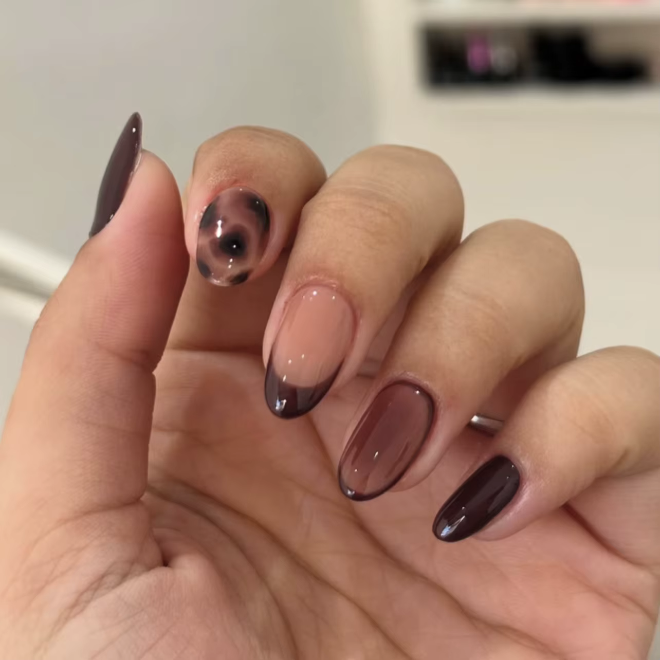 10 pièces automne hiver court amande faux ongles imprimé Animal presse