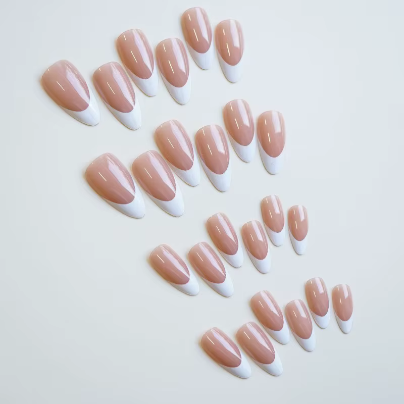 10 pièces ongles faits à la main minimaliste amande française avec bordures blanches adaptés à tous les tons de peau