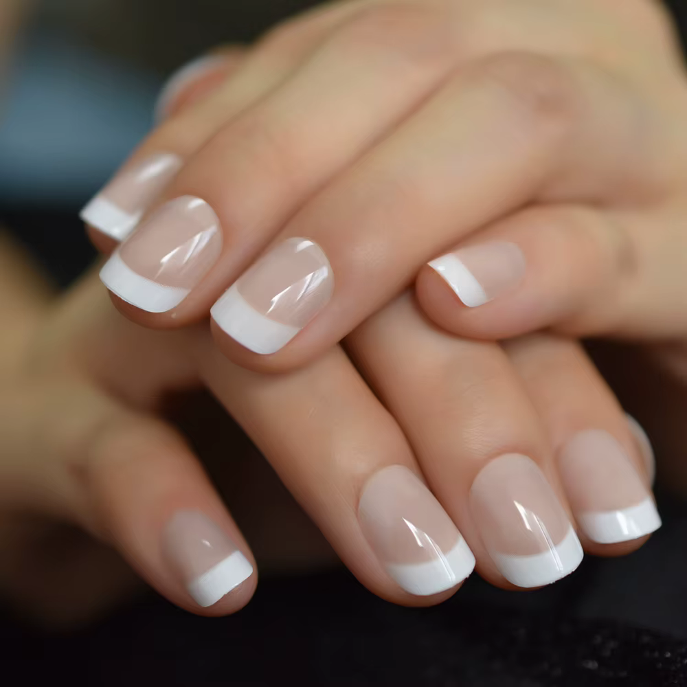 Faux ongles français courts d'été
